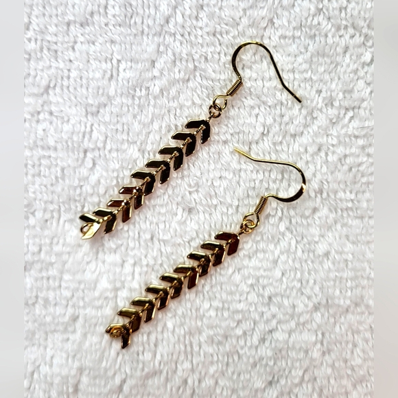 Gold Chevron Linear Drop Statement Dangle Earrings / Pierced - Picture 3 of 5